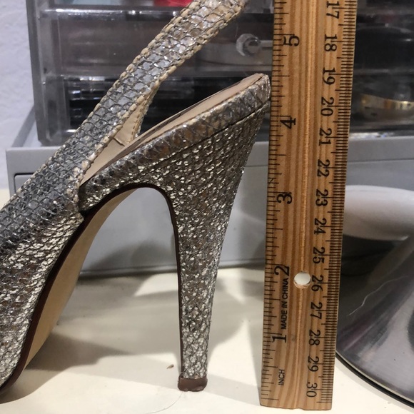 Silver heels - Picture 6 of 6